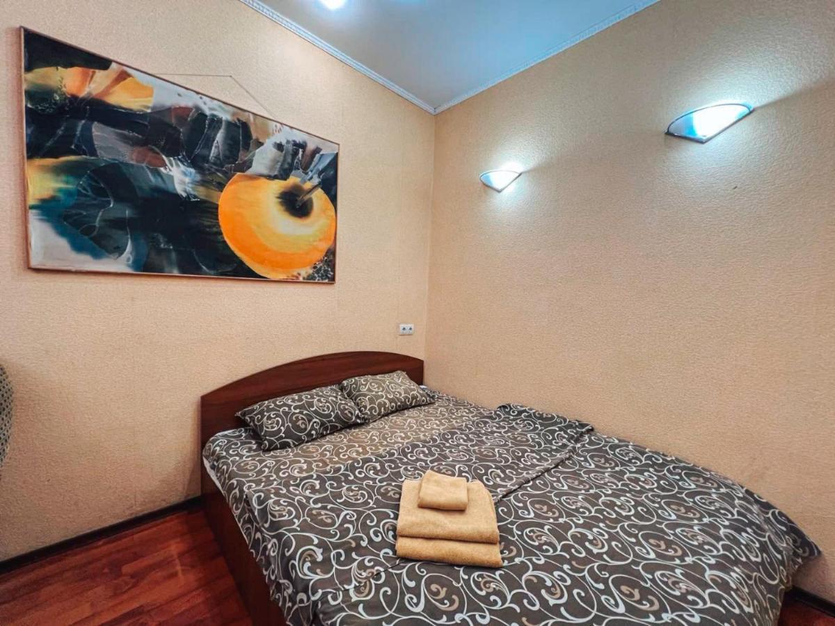 Apartment Near Metro Station Darnitsa Kiew Exterior foto